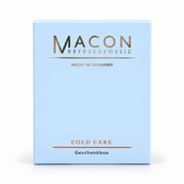 MACON Cold Care Geschenkbox auf weißem Hintergrund, hell beleuchtet
